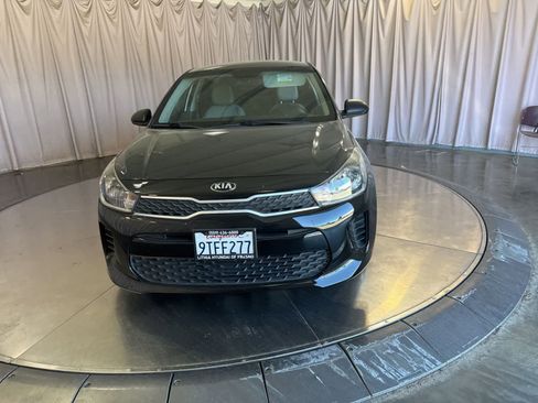Used 2018 Kia Rio LX FWD image 2