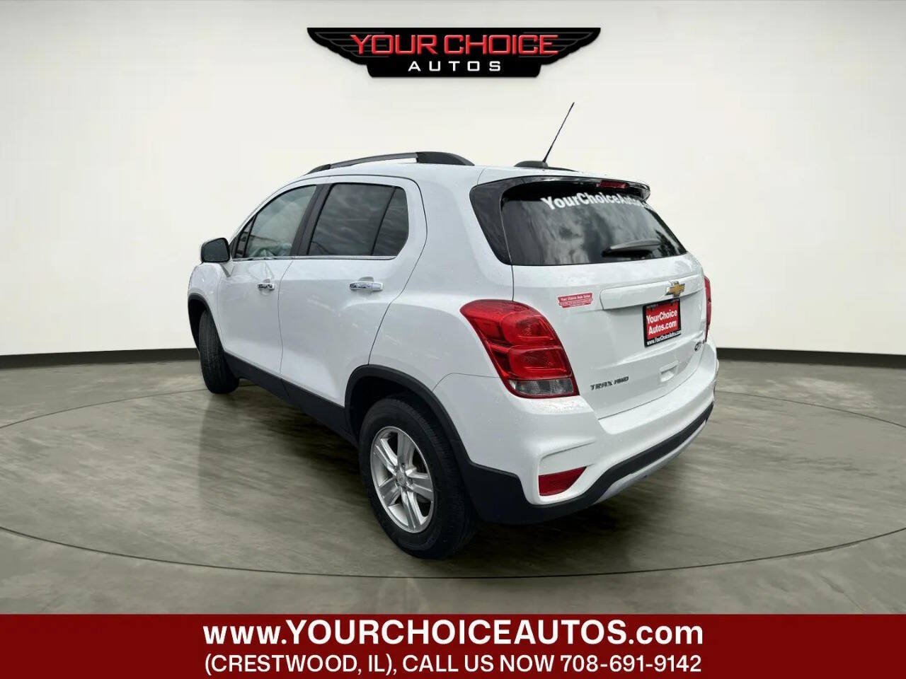 Used 2017 Chevrolet Trax LT w/ LT Convenience Package AWD/4WD image 3