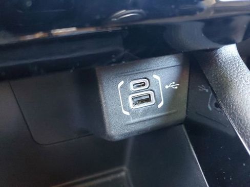 Certified 2024 Jeep Compass Limited w/ High Altitude Package image 25