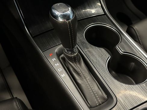 Used 2019 Chevrolet Impala LT FWD image 15