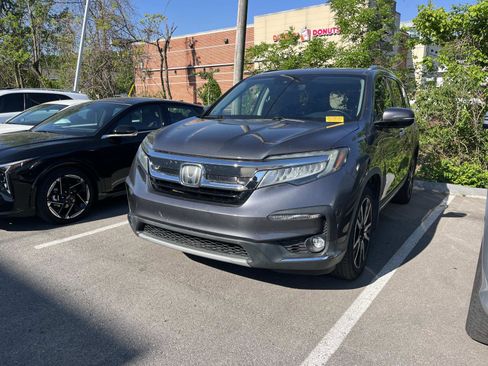 Used 2019 Honda Pilot Elite image 2