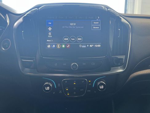 Used 2023 Chevrolet Traverse LT AWD/4WD image 24