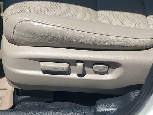 Used 2016 Honda Pilot Elite image 16