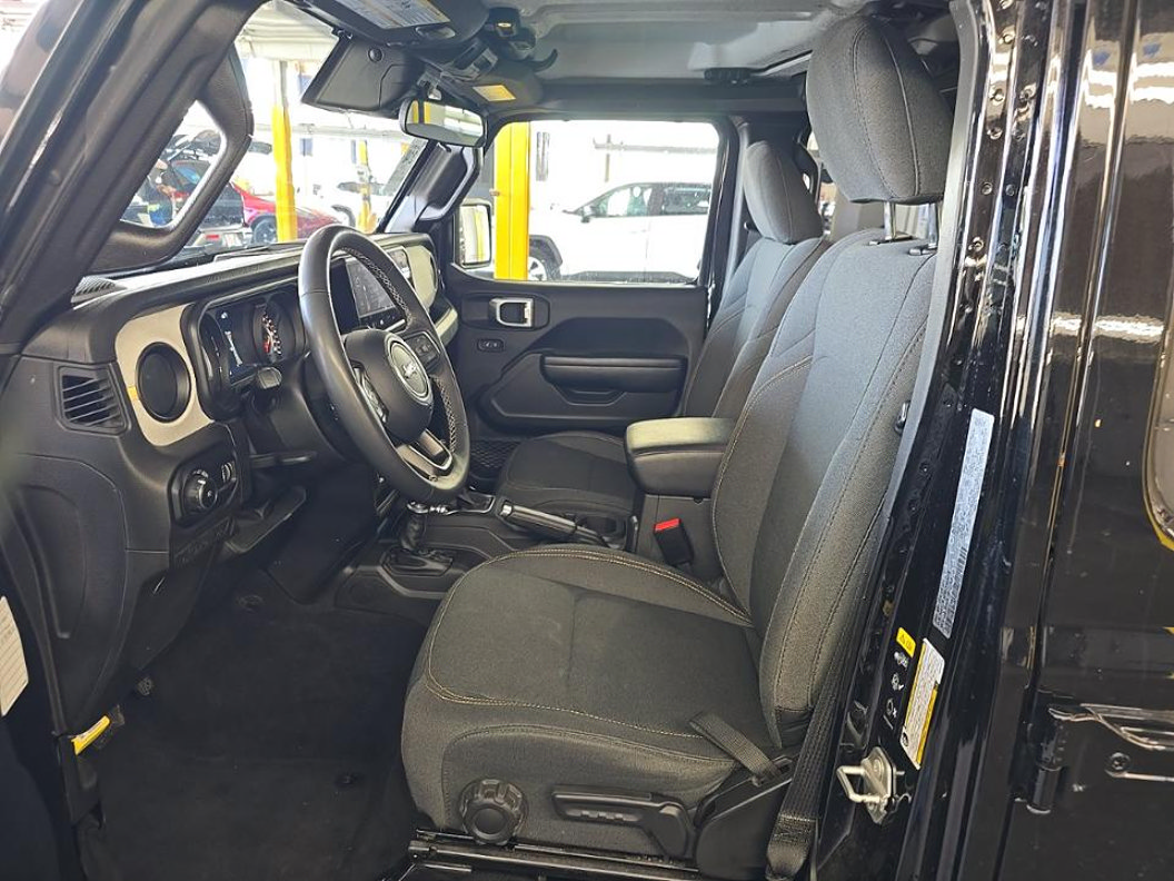 Used 2025 Jeep Wrangler Unlimited Sport AWD/4WD image 5