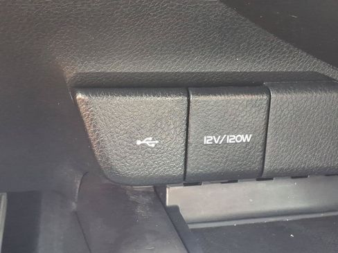 Used 2024 Toyota Camry SE FWD image 17