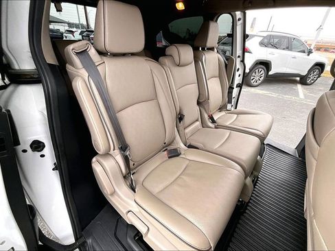 Used 2023 Honda Odyssey Elite image 37