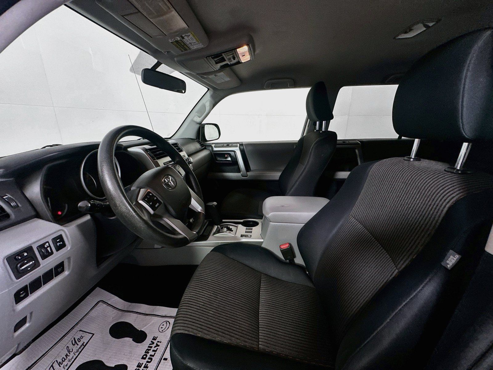 Used 2013 Toyota 4Runner SR5 AWD/4WD image 18