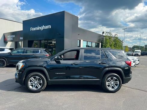 Used 2026 GMC Terrain Elevation AWD/4WD image 2