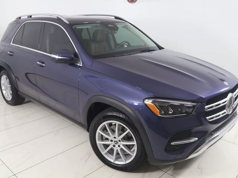 Used 2024 Mercedes-Benz GLE 350 4MATIC w/ 3rd Row Seat Package image 18