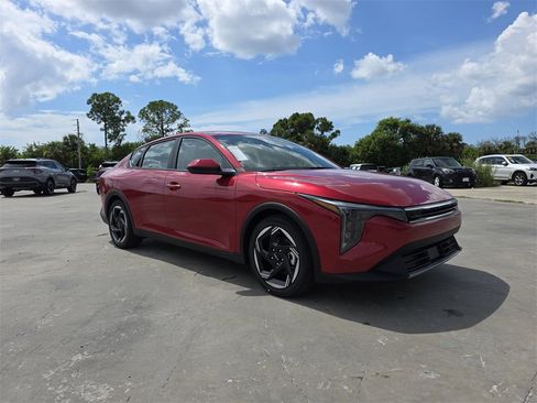 New 2025 Kia K4 EX image 2