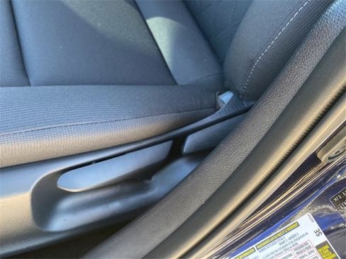 Used 2025 Toyota Corolla LE image 21