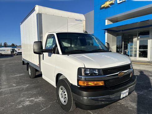 New 2024 Chevrolet Express 3500 w/ Power Convenience Package image 2