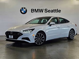 Used 2023 Hyundai Sonata Limited w/ Cargo Package FWD video 1