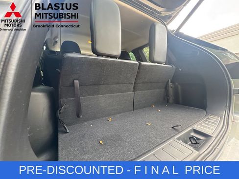Used 2022 Mitsubishi Outlander SE AWD/4WD image 38