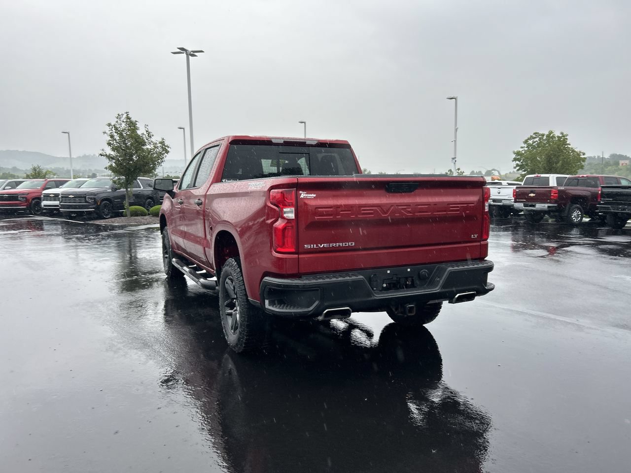 Used 2023 Chevrolet Silverado 1500 LT Trail Boss w/ Convenience Package II AWD/4WD image 5