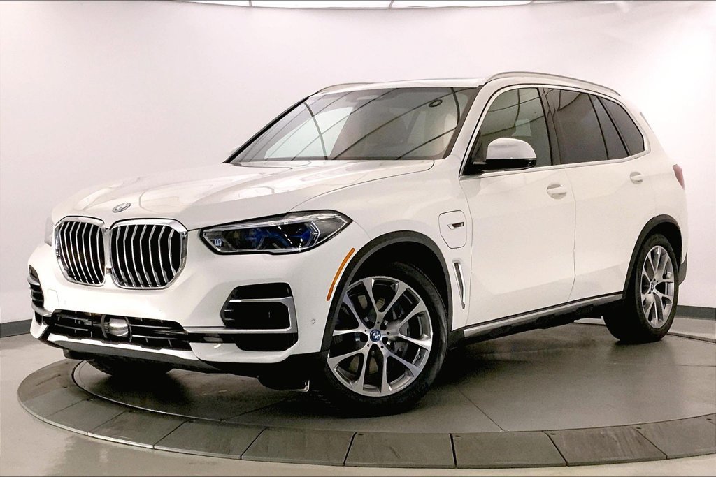 Certified 2023 BMW X5 xDrive45e w/ Executive Package AWD/4WD image 11