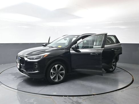 Used 2024 Ford Escape Platinum AWD/4WD image 59