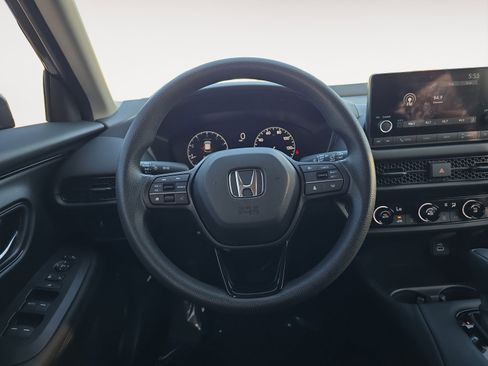 Used 2025 Honda HR-V LX image 13