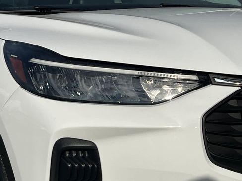 Used 2024 Ford Escape Active image 33