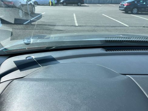 Used 2025 Nissan Sentra SV image 33