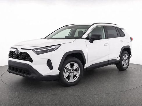 Used 2023 Toyota RAV4 LE AWD/4WD image 1