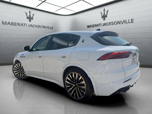 Certified 2023 Maserati Grecale Modena AWD/4WD image 3