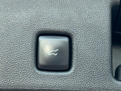 Used 2024 Ford Escape Platinum AWD/4WD image 10