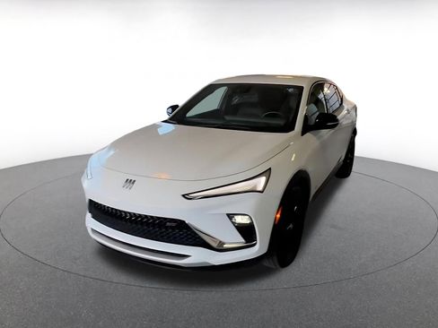 Used 2025 Buick Envista Sport Touring image 6