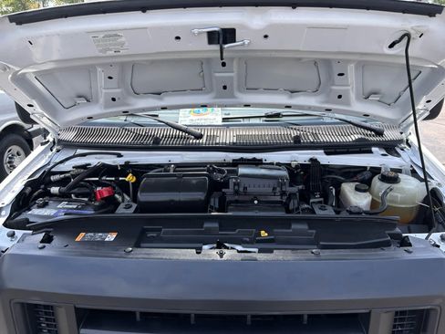Used 2022 Ford E-350 and Econoline 350 Super Duty w/ Power Windows & Locks Group RWD image 25