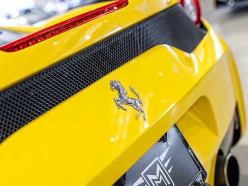 Used 2015 Ferrari 458 Speciale Coupe RWD image 31