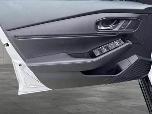 Used 2025 Honda Accord Touring image 10