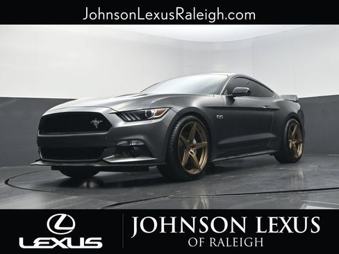 Used 2016 Ford Mustang GT Premium w/ Equipment Group 401A RWD image 14