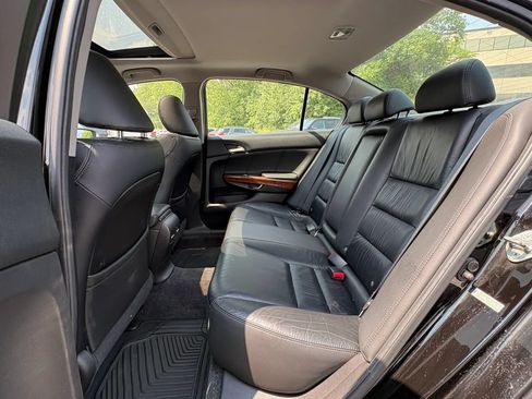 Used 2011 Honda Accord EX-L image 32