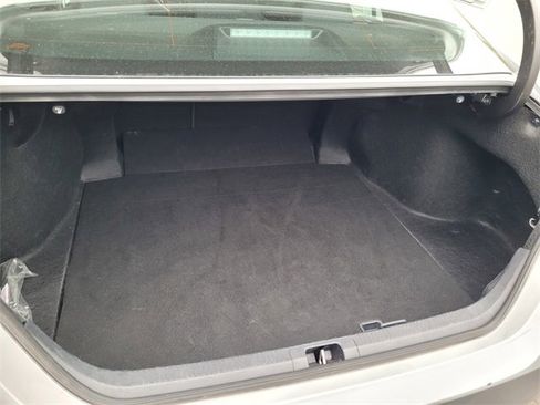 Used 2024 Toyota Camry SE image 25