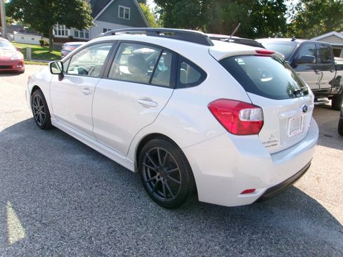 Used 2014 Subaru Impreza 2.0i Sport Premium AWD/4WD image 4