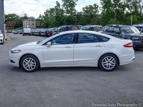 Used 2014 Ford Fusion SE FWD image 4