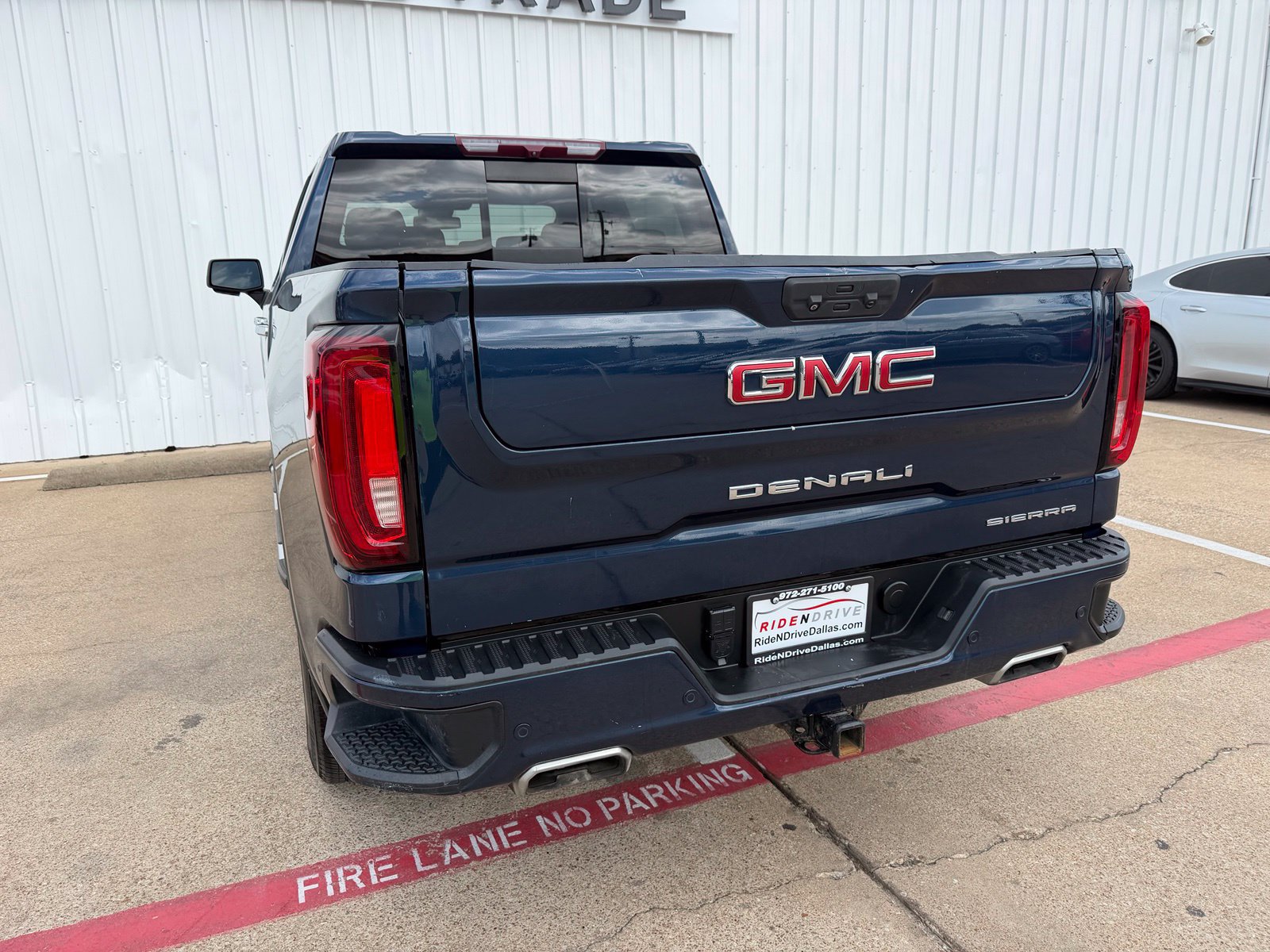 Used 2022 GMC Sierra 1500 Denali AWD/4WD image 5