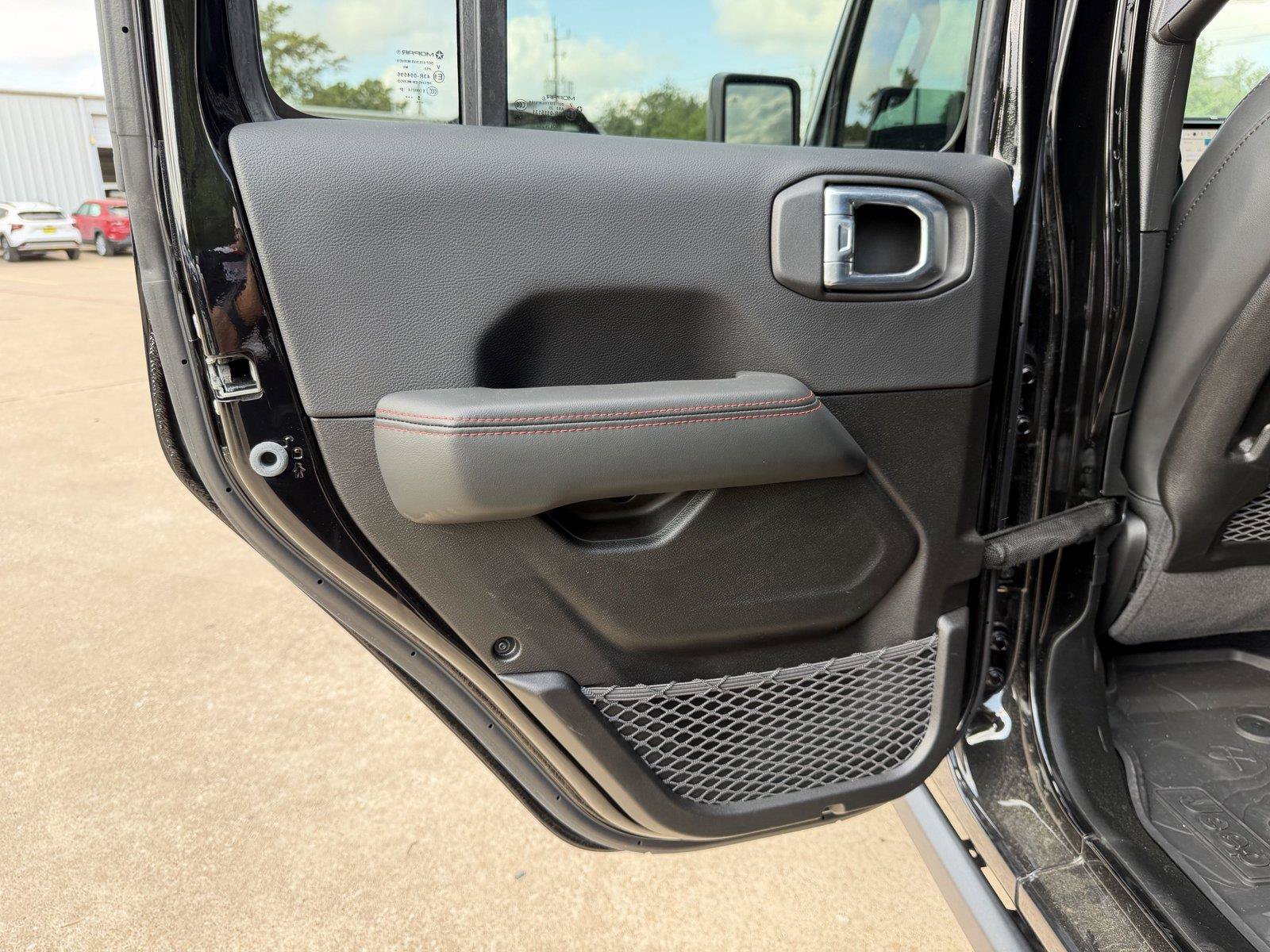 New 2026 Jeep Wrangler Unlimited Rubicon 392 w/ Quick Order Package 27X Moab AWD/4WD image 17