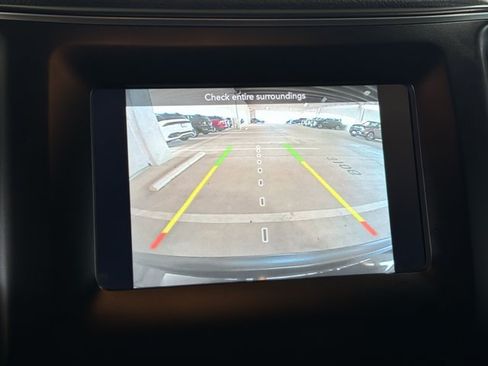 Used 2020 Jeep Cherokee Latitude Plus FWD image 19
