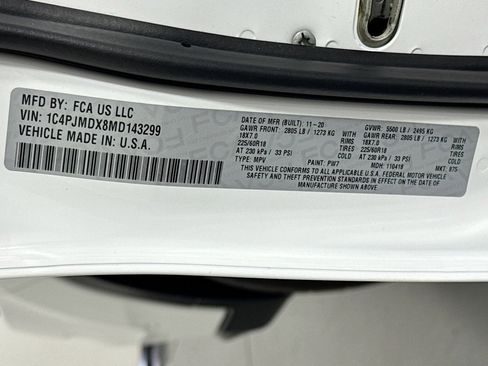 Used 2021 Jeep Cherokee Limited image 24