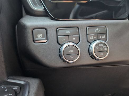New 2026 GMC Sierra 1500 Elevation AWD/4WD image 16