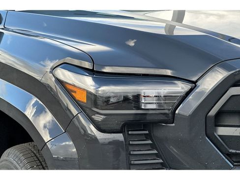 New 2025 Toyota Tacoma SR5 image 27