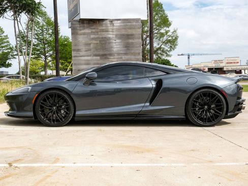 Used 2021 McLaren GT RWD image 11