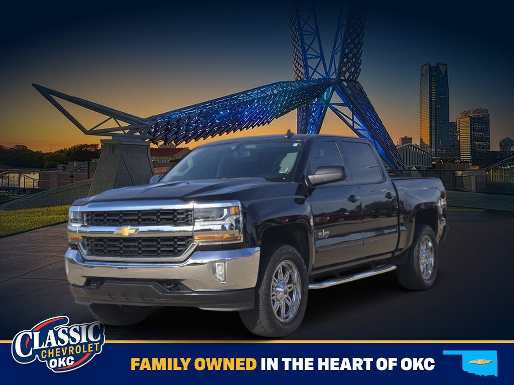 Used 2018 Chevrolet Silverado 1500 LT w/ Texas Edition AWD/4WD image 3