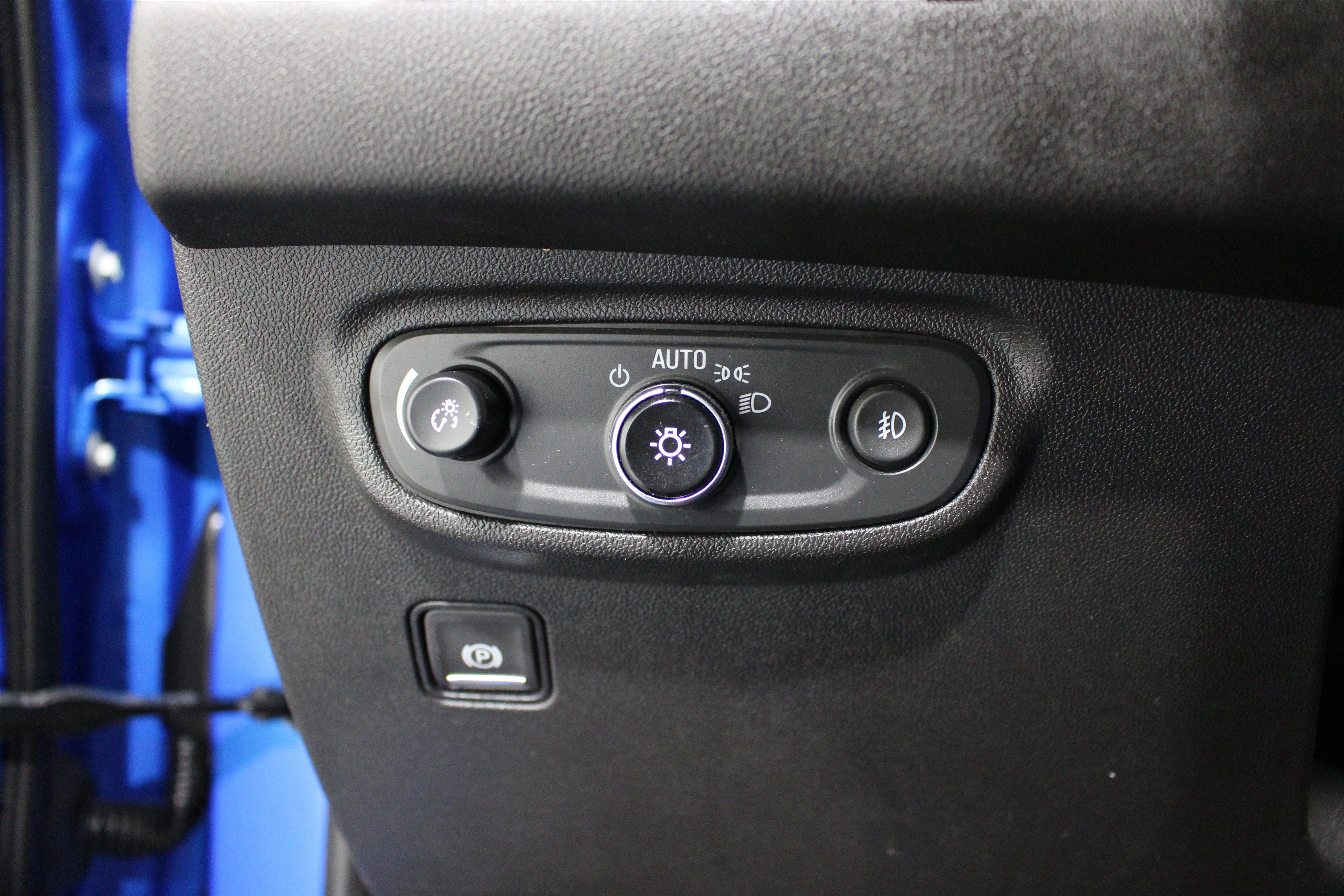 Used 2024 GMC Terrain AT4 AWD/4WD image 10
