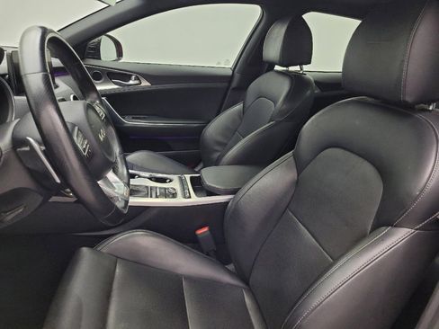 Used 2022 Kia Stinger GT1 RWD image 17