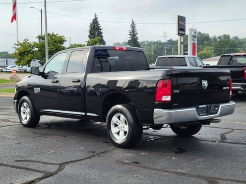 Used 2024 RAM 1500 Classic SLT AWD/4WD image 3