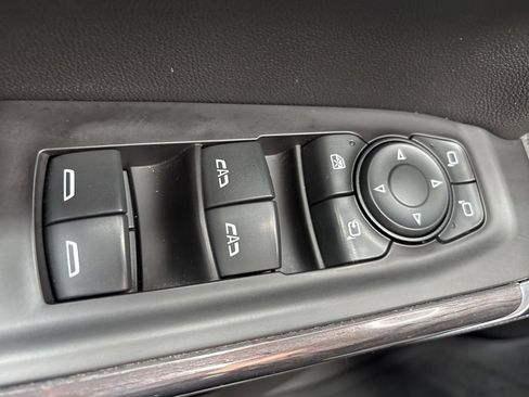 Used 2019 Chevrolet Silverado 1500 LTZ w/ LTZ Premium Package image 26