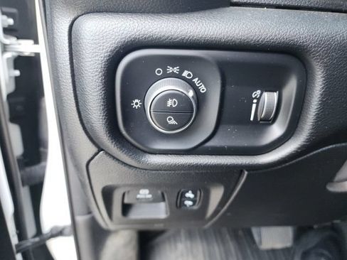 Used 2020 RAM 1500 Big Horn AWD/4WD image 54