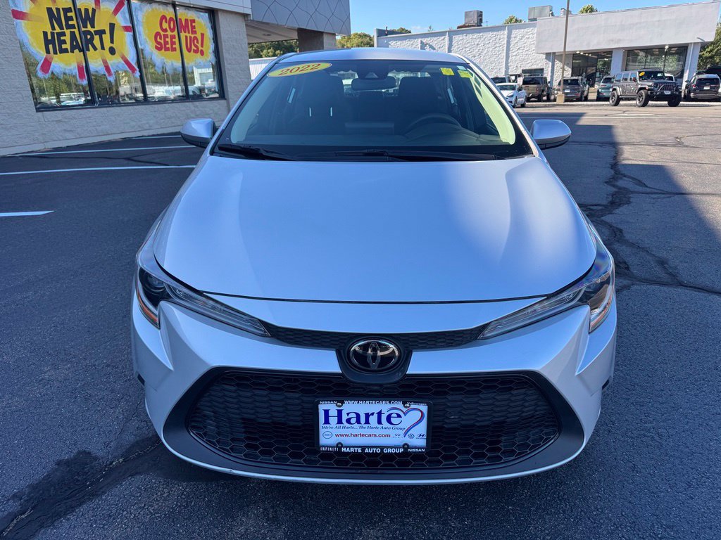 Used 2022 Toyota Corolla LE FWD image 2